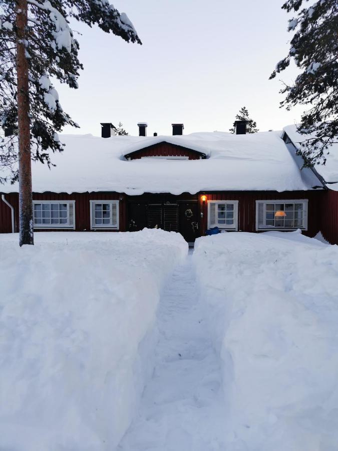 Winter Nest - A Cozy Accommodation In The Heart Of Saariselkae ภายนอก รูปภาพ